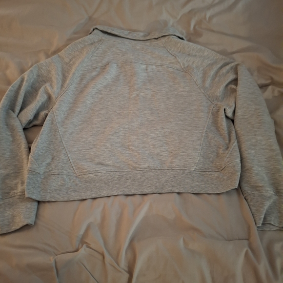 Danskin Womem's Gray Polo Collar Cropped Sweatshirt - Picture 7 of 9